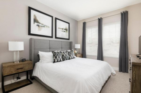 5 BR 6 Full BA Villa 5 min to Disney BBQ & Hot Tub